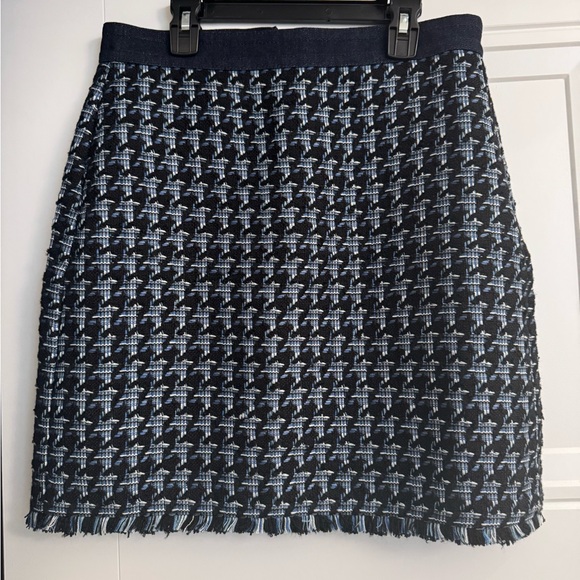 Ann Taylor Dresses & Skirts - Ann Taylor Black and Blue Tweed Skirt